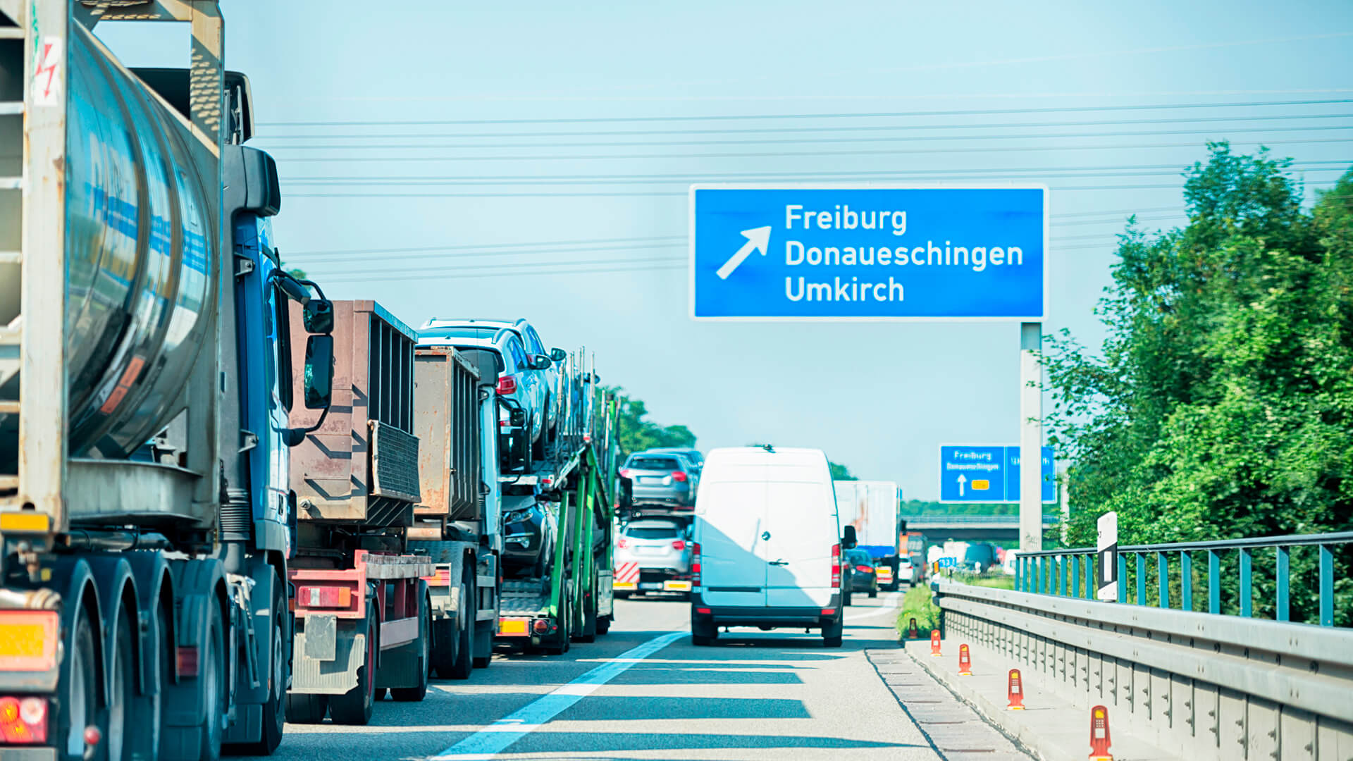 Imagen de autovía alemana durante un día festivo en Alemania