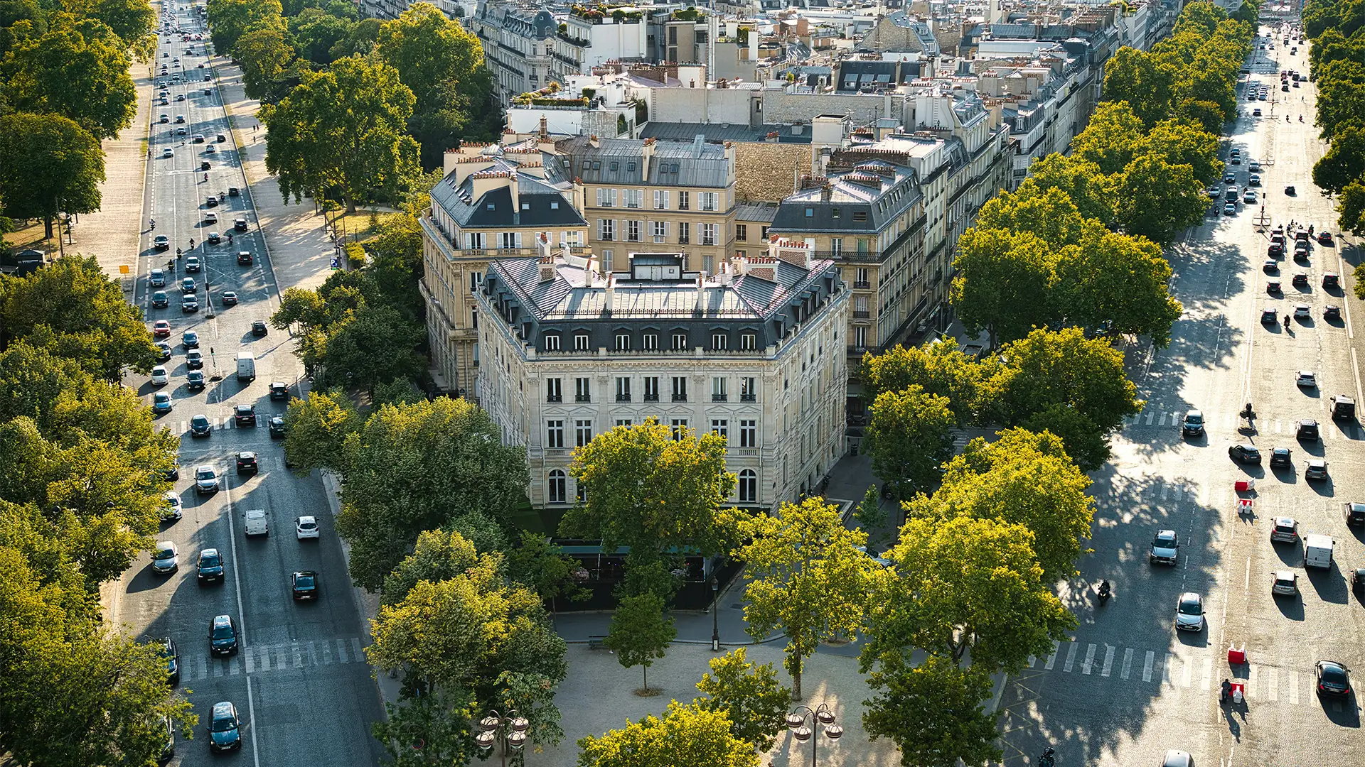 Tráfico durante uno de los días festivos en Francia, concretamente en París.