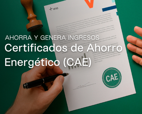 Persona firmando documento con sello de CAE, relacionado con la gestión de certificados de ahorro energético en entornos empresariales